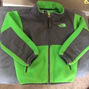 Toddler Northface Denali jacket. Green and gray